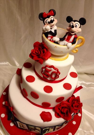 minnie and mickey in love - Cake by donatellacakes72