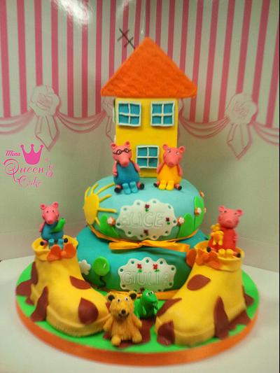 The Pig Family - Cake by Samantha