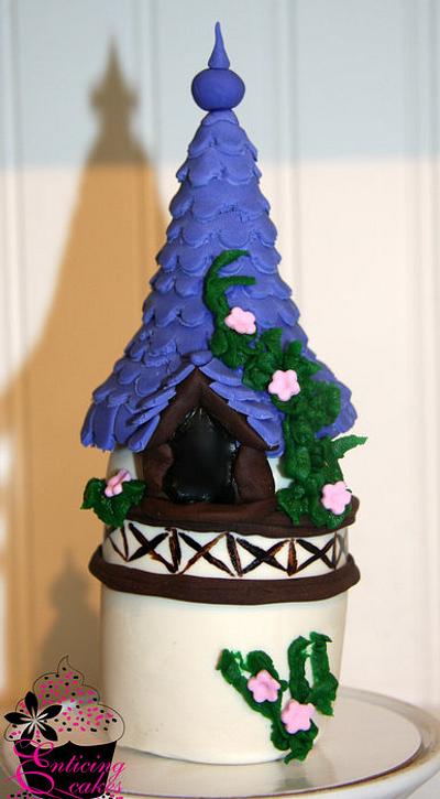 Tangled Cakelet - Cake by Enticing Cakes Inc.