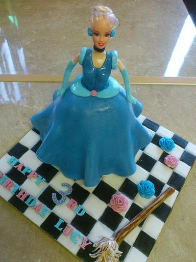 Cinderella cake - Cake by Deborah Wagstaff