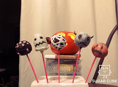 Halloween cake pops - Cake by George V @ Sugar Cube