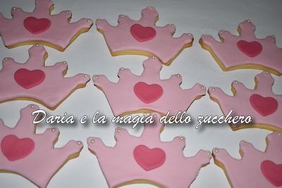Tiara cookies - Cake by Daria Albanese