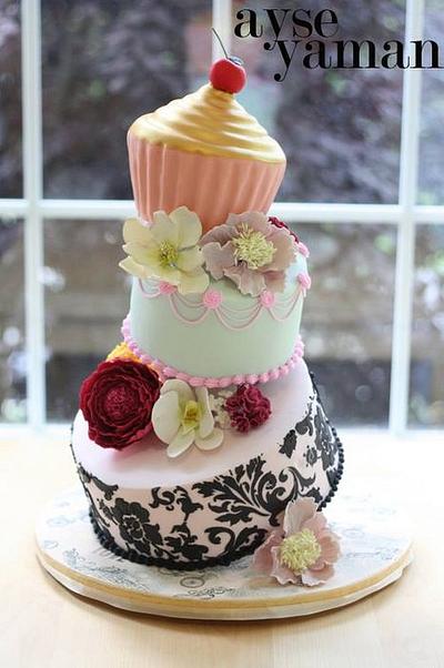 Topsy Turvy Giant Cupcake  - Cake by Ayse Yaman