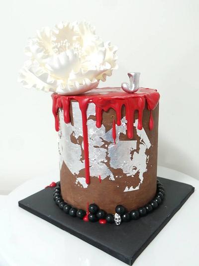 Gothic whispers... - Cake by Sweet Bea's