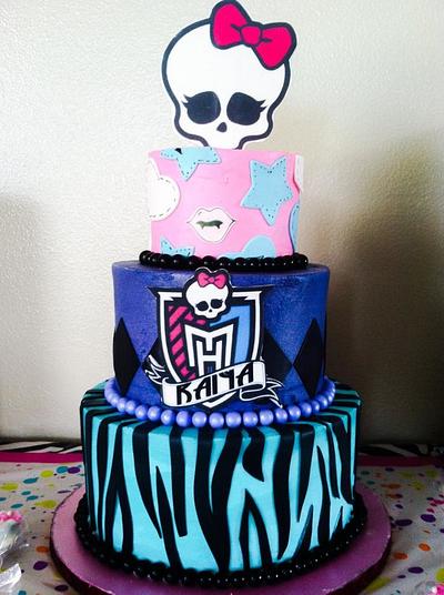 Monster High - Cake by Heycupcakebham