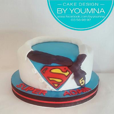 Superman  - Cake by Cake design by youmna 