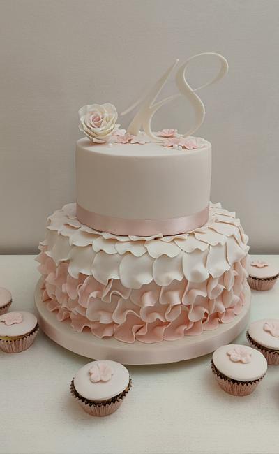 Rose cake  - Cake by Tania Chiaramonte 
