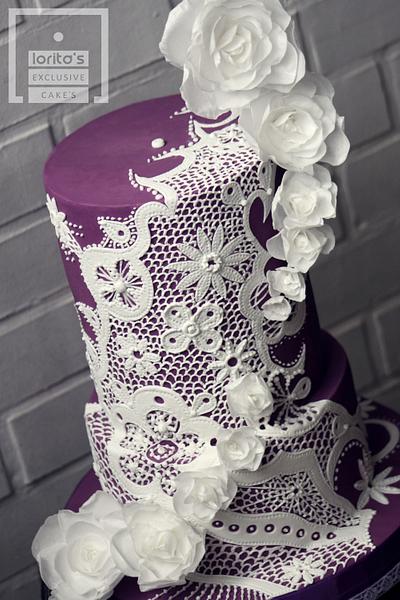 Royal icing lace - Cake by Lorita