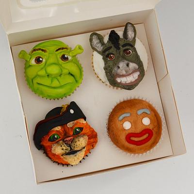 Shrek Cupcake Boxes  - Cake by Juliana’s Cake Laboratory 