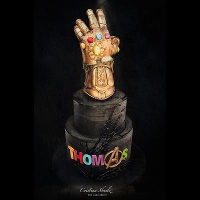 Thano’s hand!  - Cake by Cristina Sbuelz