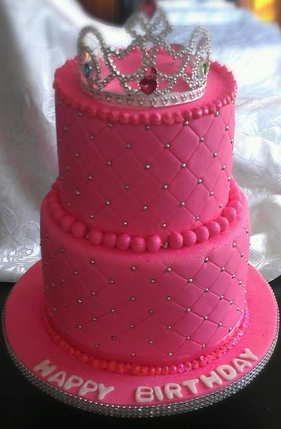 Pink Quilting  - Cake by Danijela Lilchickcupcakes
