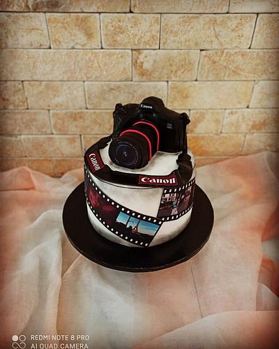 Camera cake - Cake by Cakes_bytea