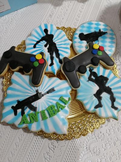 Fortnite cookies  - Cake by Claudia Smichowski