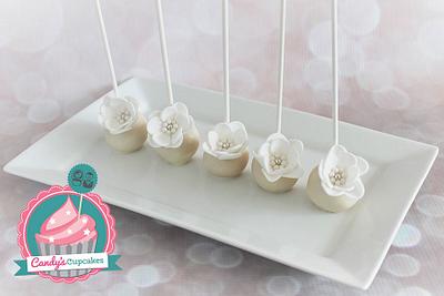 Wedding Favour Cakepops - Cake by Candy's Cupcakes