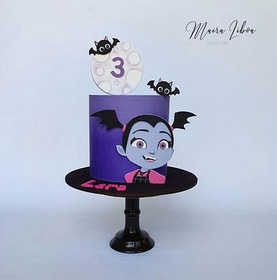 Vampirina - Cake by Maira Liboa