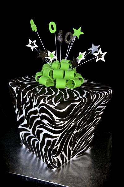 Present box cake - Cake by Bite Me Cakes Yeppoon