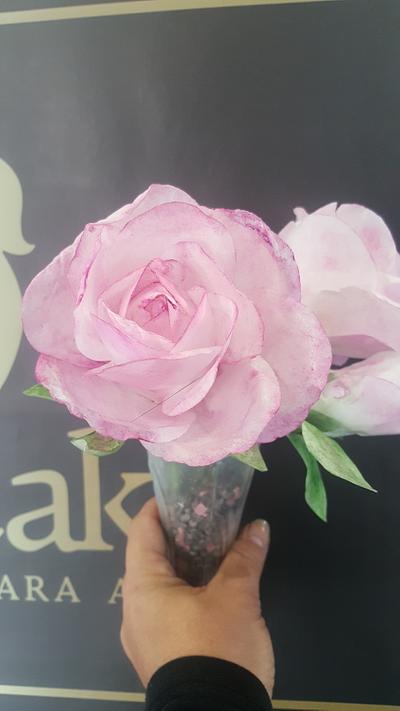 Wafer Paper Roses - Cake by Annalisa Pensabene Pastry Lover