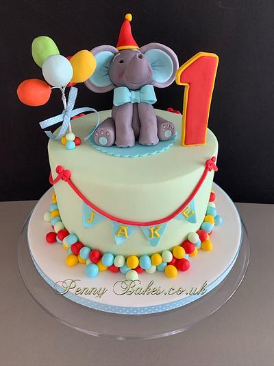 Little elephant  - Cake by Popsue