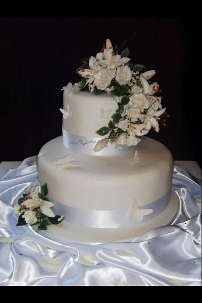 White wedding - Cake by Altie