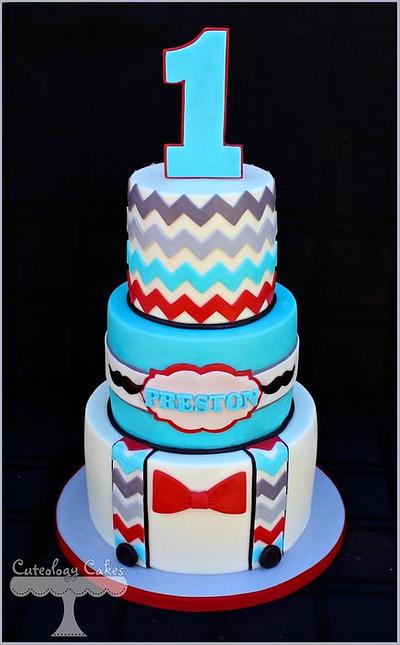 Little Man Cake + Smash Cake - Cake by Cuteology Cakes 