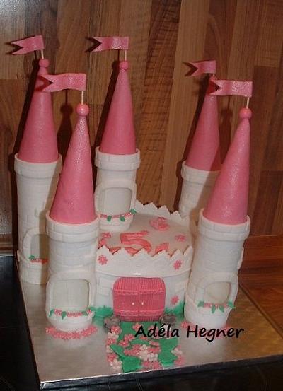 Castle cake for my little princess Fiona - Cake by Adéla