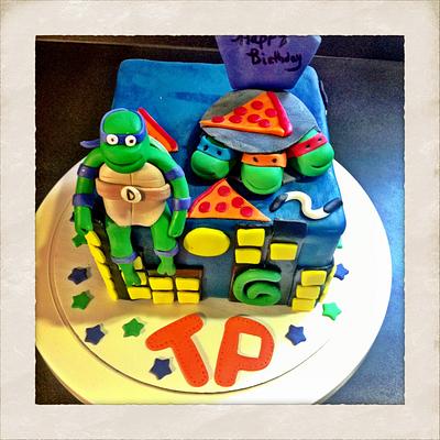Teenage Mutant Ninja Turtles  - Cake by leileiscuisine