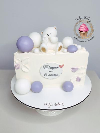 Teddy bear half birthday - Cake by Emily's Bakery