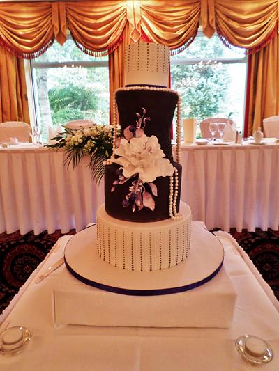 Shades of purple wedding cake - Cake by Kickshaw Cakes
