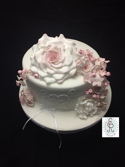 Small white weddingcake - Cake by ER Torten