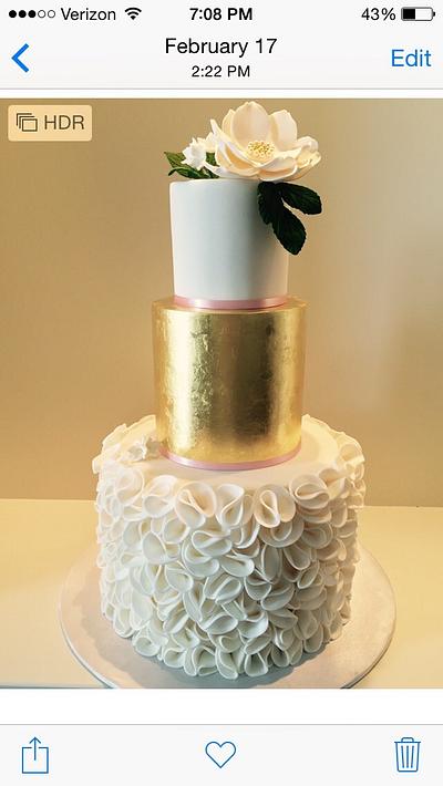 Ruffled fondant cake  - Cake by Le Cake Design Studio