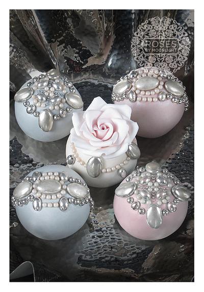 Jewelled sphere cakes - Cake by Roses by Moonlight