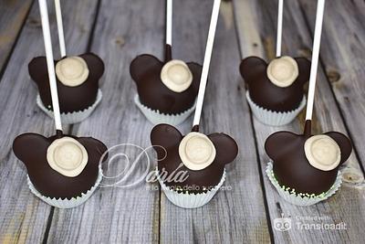 Mickey mouse safari cakepops - Cake by Daria Albanese