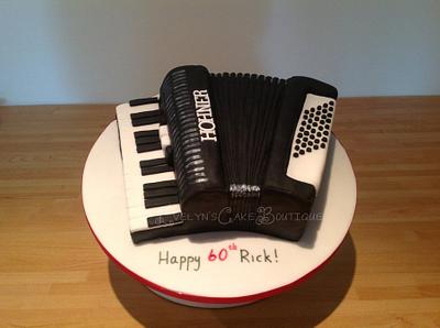 Accordion Cake - Cake by Evelynscakeboutique