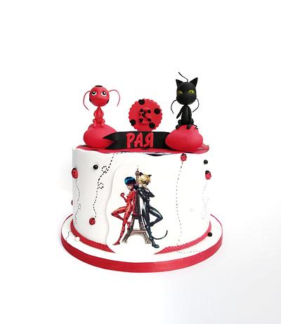 The Ladybug and the Cat - Cake by Dari Karafizieva
