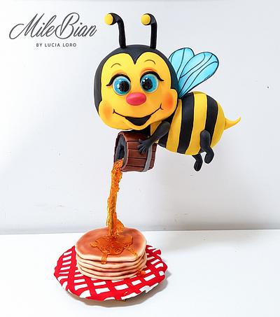 3D bee & pancakes cake! - Cake by MileBian