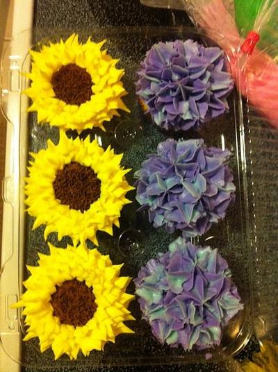 Spring Flower Cupcakes - Cake by Jen Scott