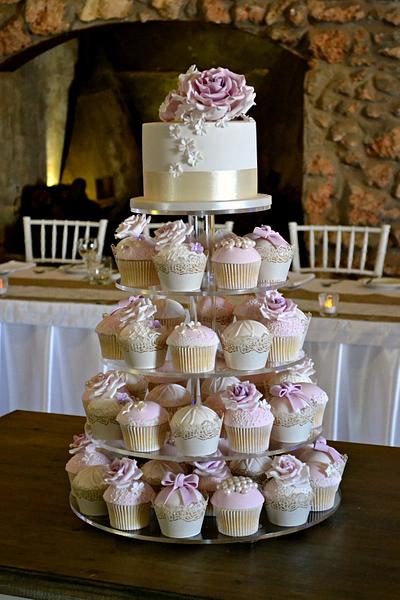 Vintage style cupcakes - Cake by Rosa Albanese
