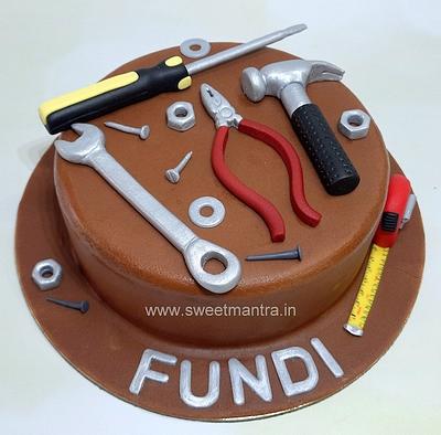 Hardware tools cake - Cake by Sweet Mantra Homemade Customized Cakes Pune