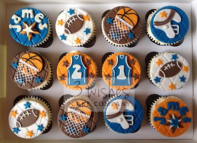 American sport cupcakes - Cake by 3 Wishes Cake Co