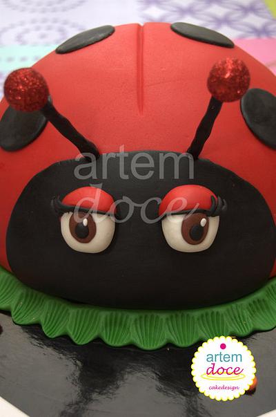 Lady Bug Cake - Cake by Margarida Guerreiro