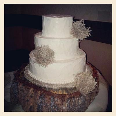 Wyoming Wedding - Cake by lizscakes