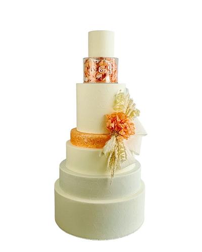 Wedding cake flower - Cake by Cindy Sauvage 