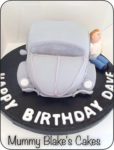 VW Beetle - Cake by Mummyblakescakes