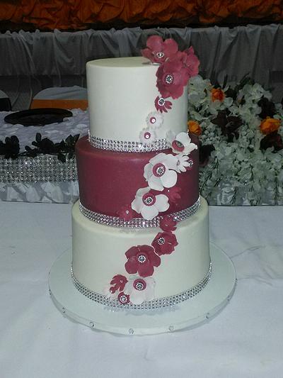 A wedding cake - Cake by Comfort