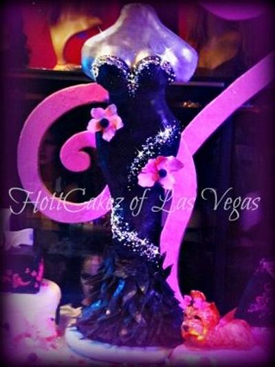 Glamorous couture - Cake by HottCakez of Las Vegas