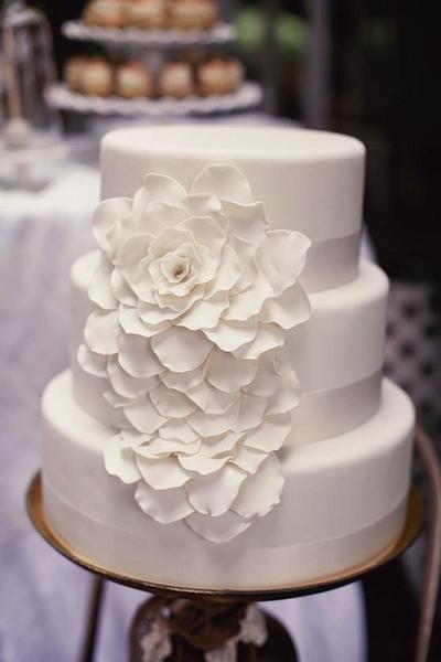 Wedding cake  - Cake by Daniele Altimus