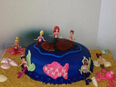 the little Mermaid and entourage - Cake by kangaroocakegirl