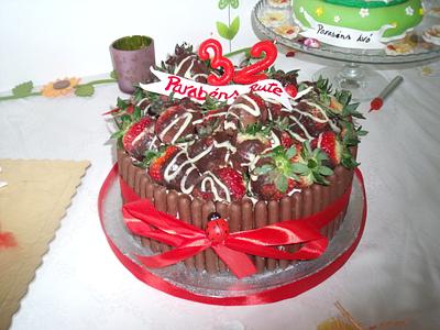 Basket of strawberries - Cake by Lígia Cookies&Cakes