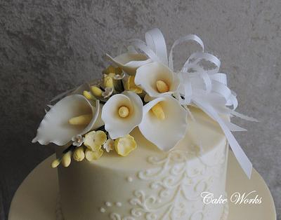 Cala Lily bouquet with Buttercream Scrolls - Cake by Alisa Seidling