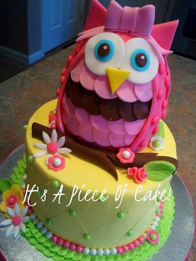6" Buttercream with fondant covered owl cake - Cake by Rebecca